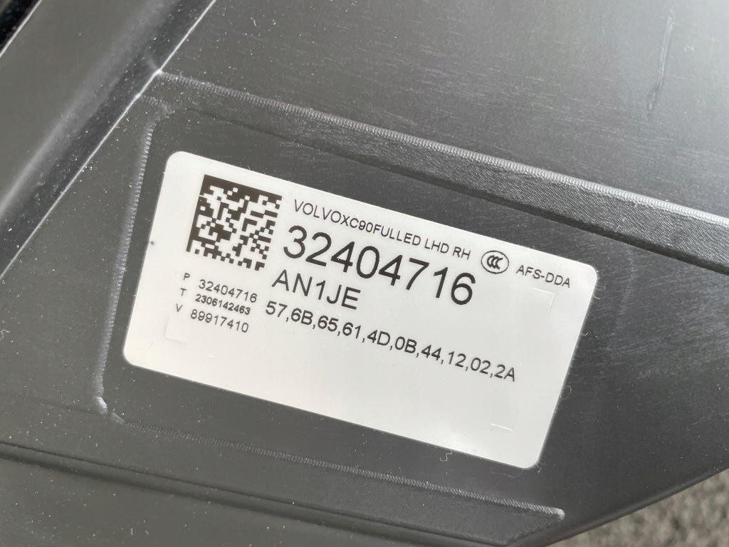 Volvo xc90 2 ліхтарі  ліва правий full led нове Київ