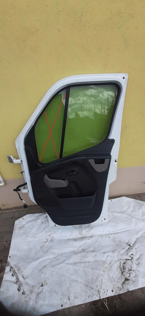 Дверь правый  перед правое  передние рестайлинг  renault master 3 dqng с Разборки