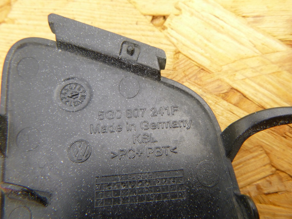 фото №3, Golf vii r-line заглушка фаркоп hak бампер перед