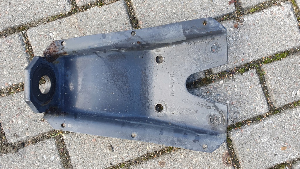 фото №1, Кронштейн кронштейн амортизатора scania r 1371578