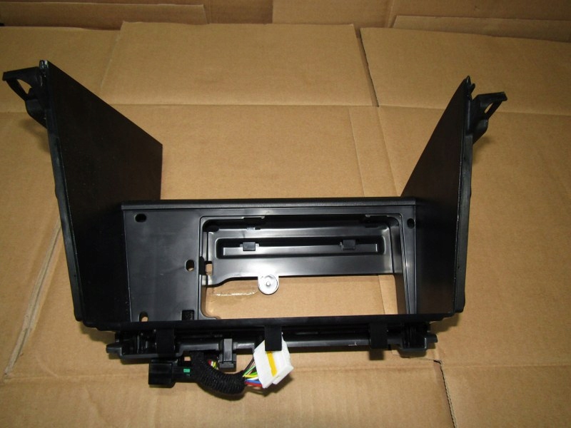 фото №1, Kia ceed iii рамка защита зарядное устройство индукционной