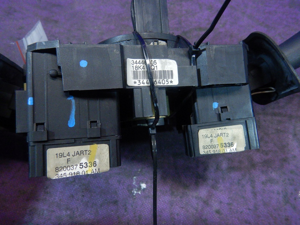 фото №3, Logan i sedan переключатель комбинированный 8200375336