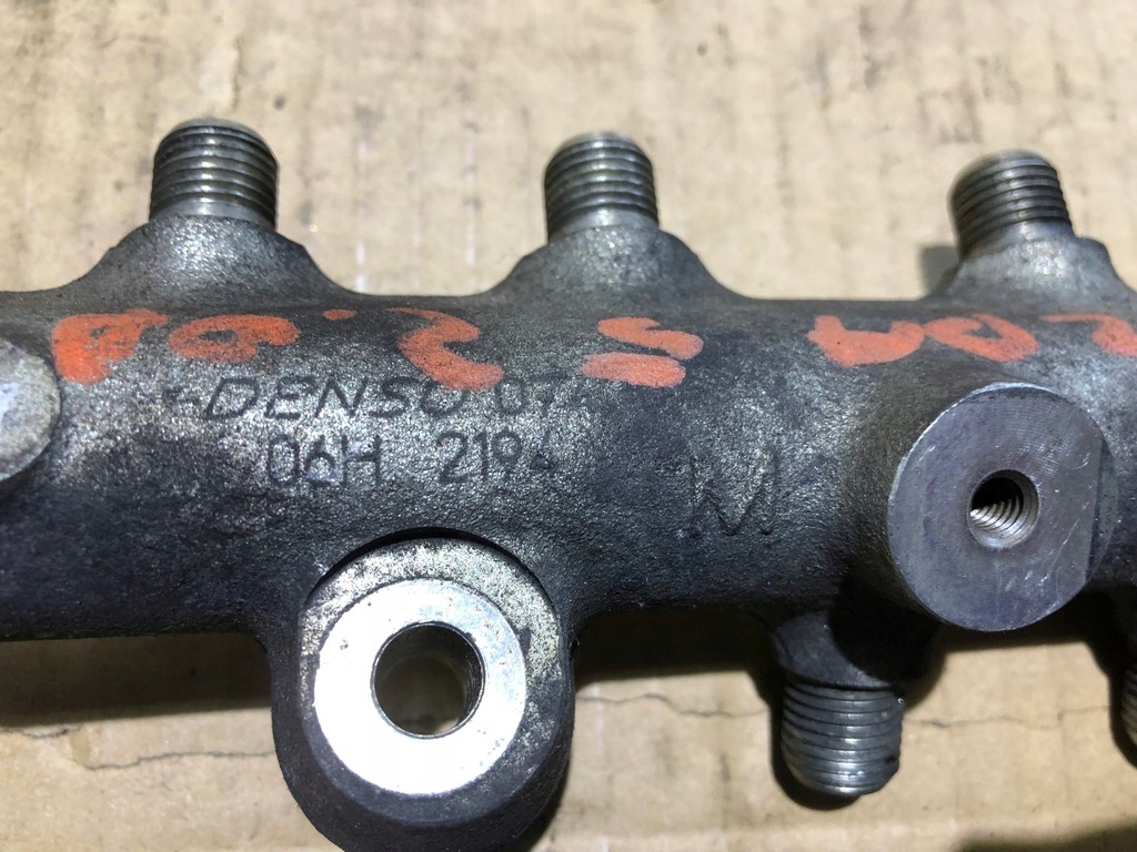 фото №7, Молдинг впрыскная mazda 5 2.0d