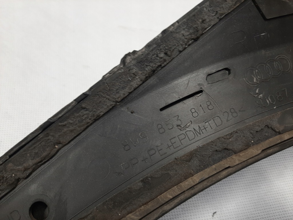 фото №6, Audi nowa молдинг крила права задня 8w9853818mx3