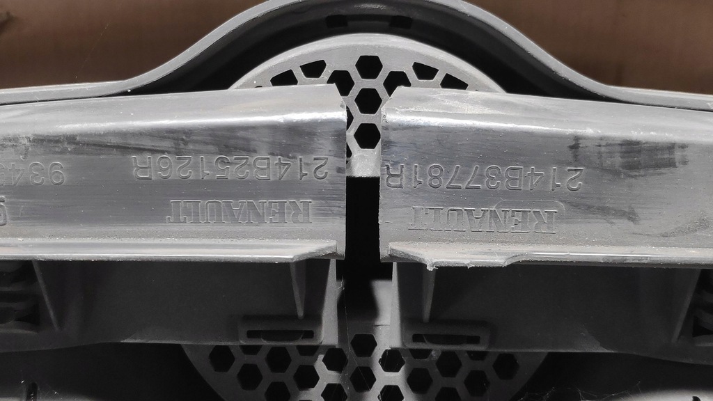 фото №7, Решётка радиатора решётка радиатора радиатора хром trafic opel vivaro iii 214b37781r