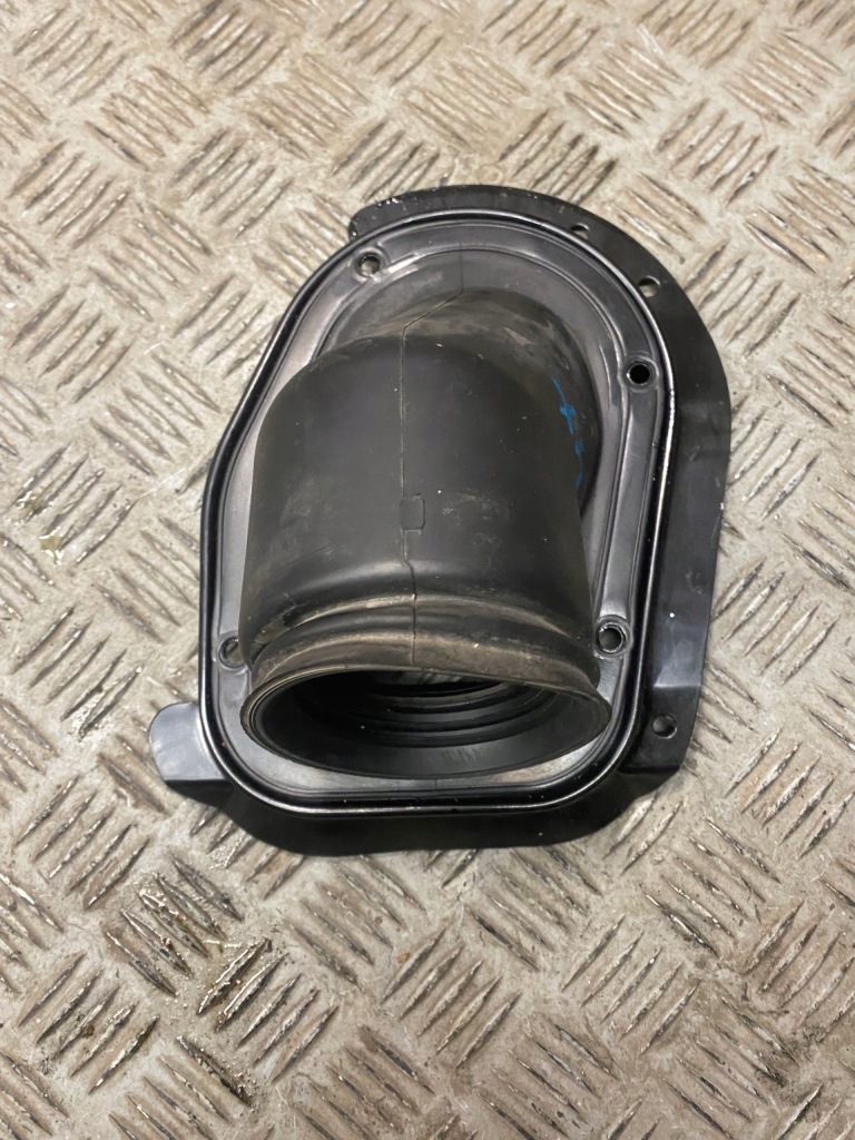 фото №1, Mitsubishi outlander i захист зчеплення mr510714