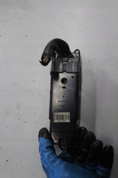 фото №2, Toyota prius 02 перемикач вікон