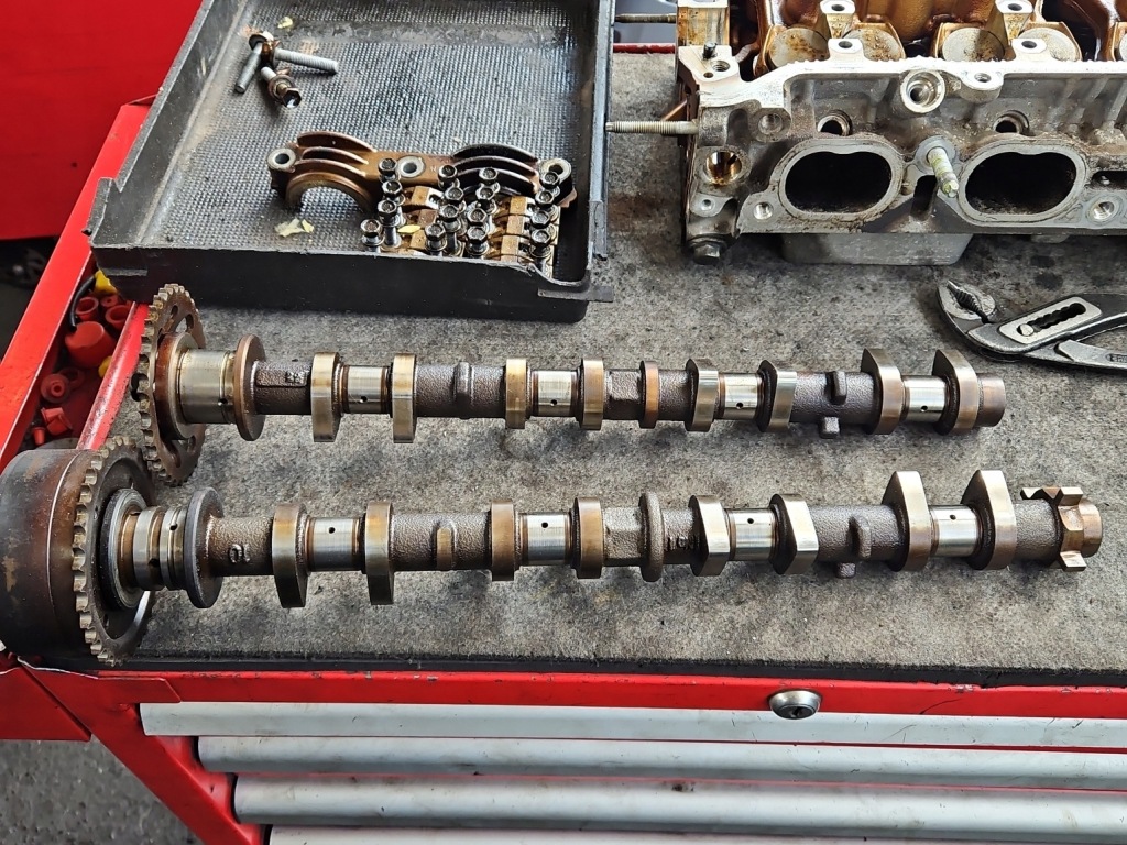 Головка валы комплект  toyota corolla e12 3zz 1.6 vvti Киев