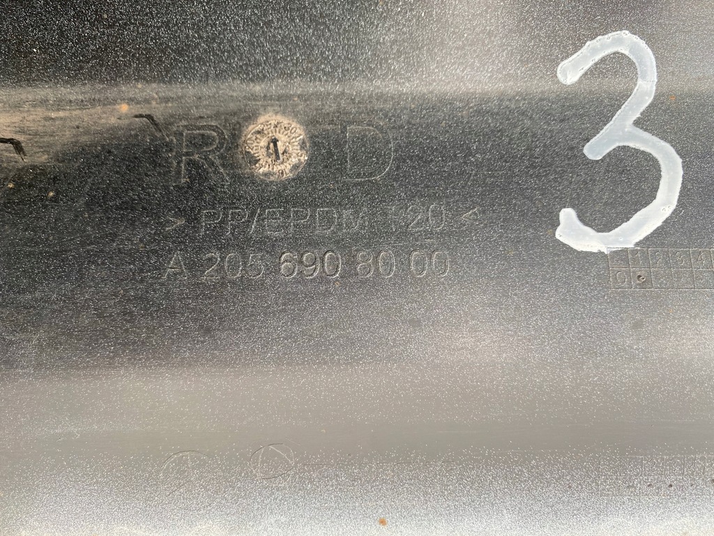 фото №15, Молдинг порог mercedes c w205 правая a2056908000