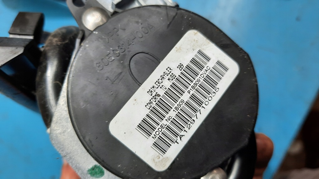 фото №3, Pas безопасности перед левый jeep patriot 08r