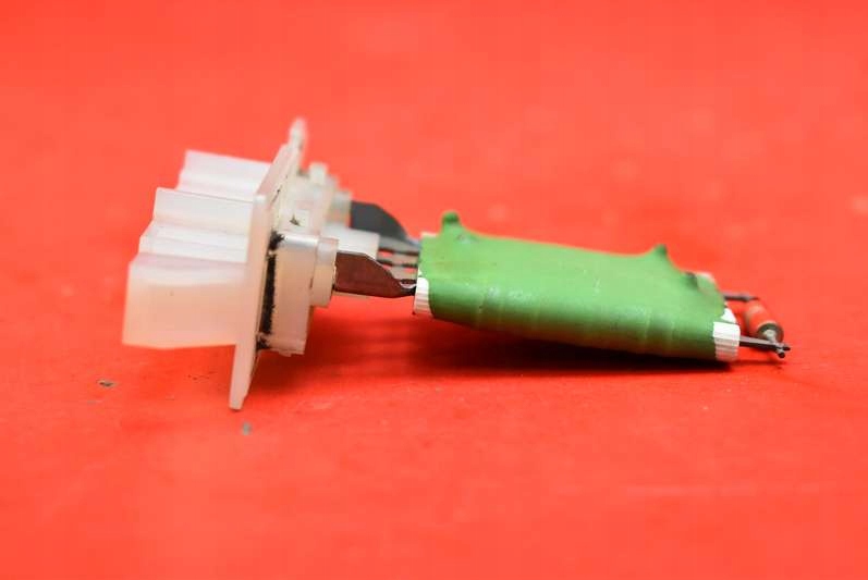 фото №4, Резистор обдув резистор peugeot 107 07r