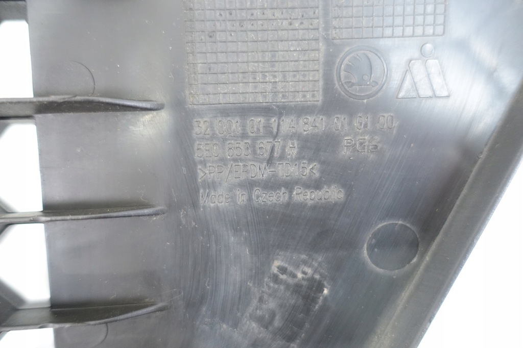 фото №9, Skoda octavia iii rs 2012- решётка радиатора решётка средняя бампера перед 5e0853677h