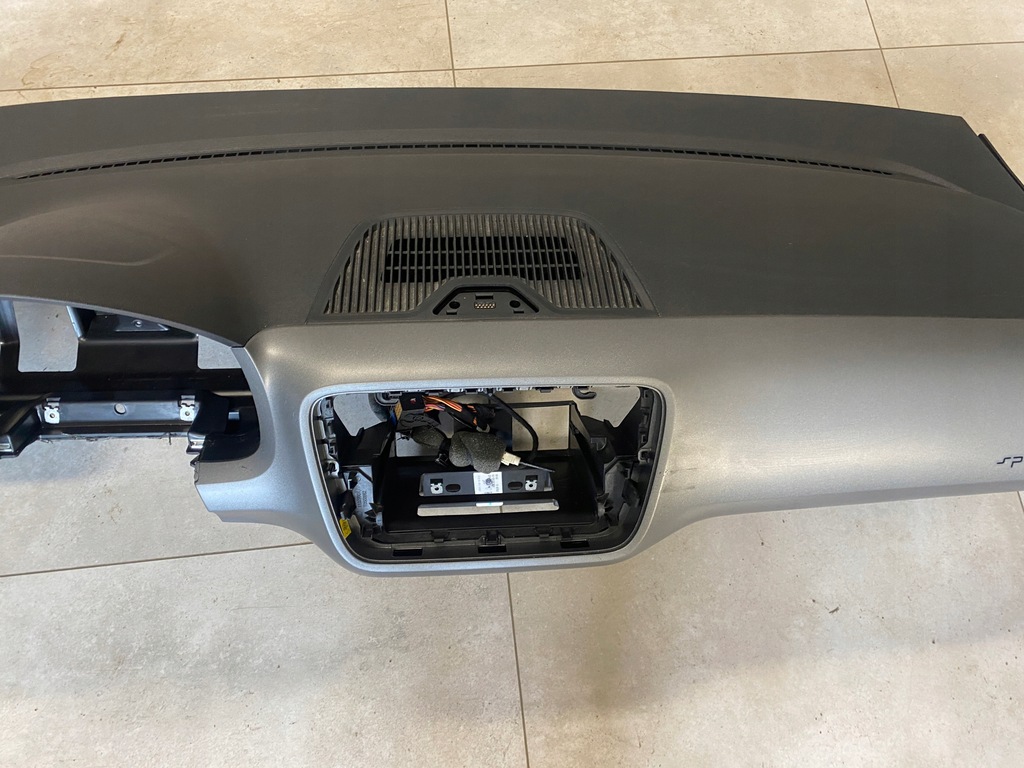 фото №11, Skoda citigo консоль подушка ремені датчик