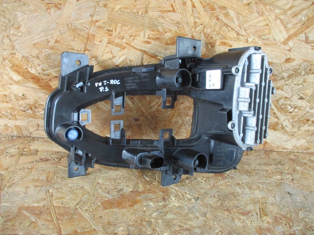 фото №6, Противотуманная фара правый перед передний vw t-roc 2ga