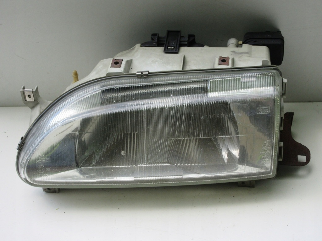 Купить Фара фара левая renault 19 2 valeo