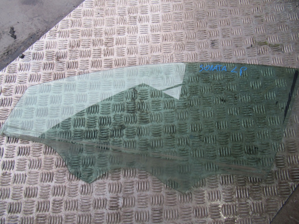 фото №1, Hyundai sonata hybrid 2010-2015 2.4 скло правий перед