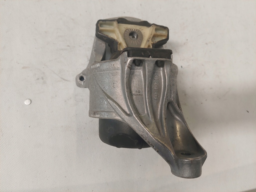 фото №6, Подушка двигателя audi a4 b9 a5 8w0199371bn