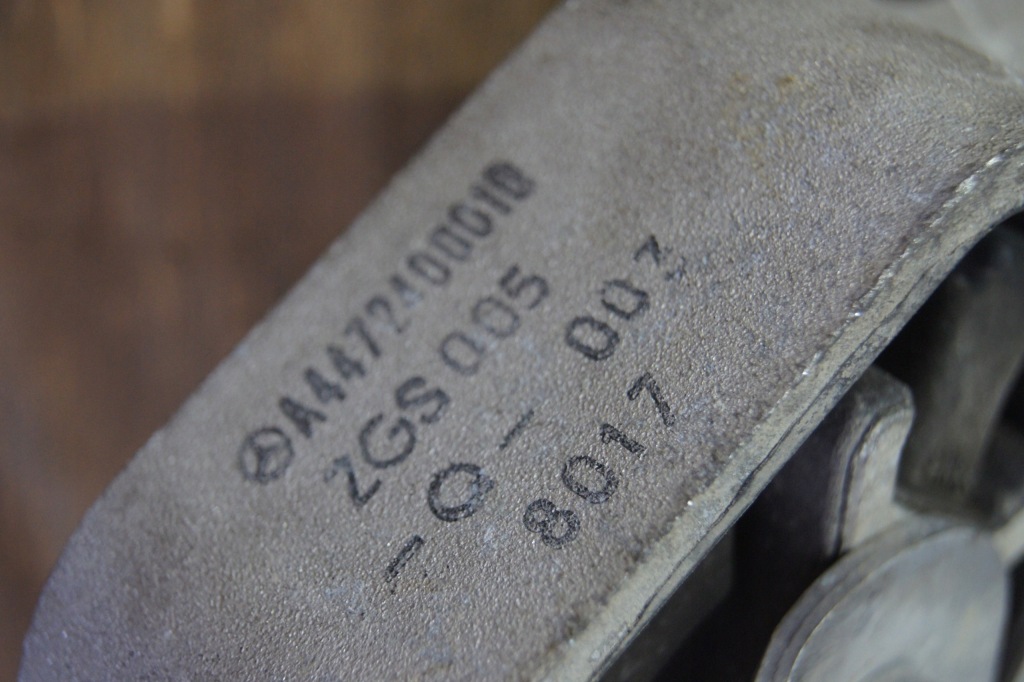 фото №8, Лапи двигуна mercedes vito w447