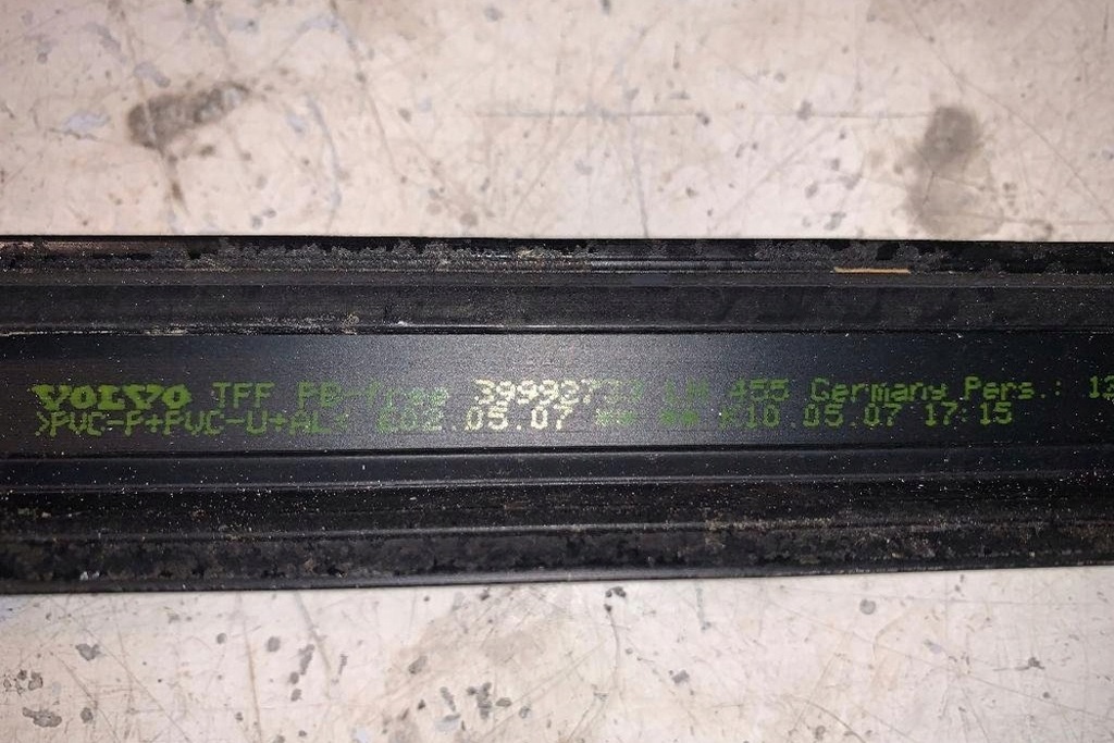 фото №1, Потолок volvo v70 ii sw 39992733 2005