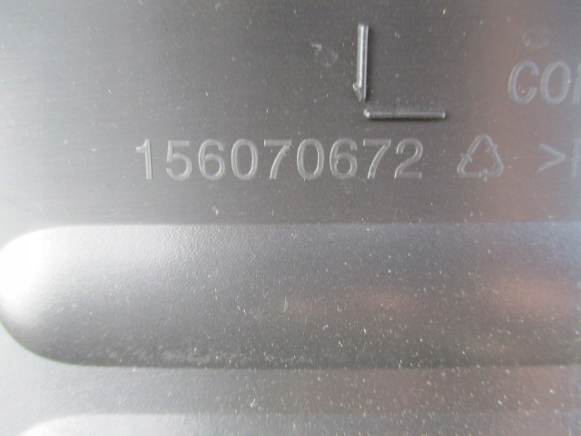 фото №13, Citroen c4 cactus обшивка дверь левых передних