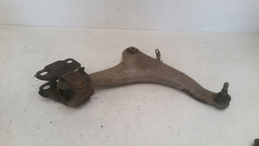 фото №1, Рычаг левый перед 31340127 volvo v60