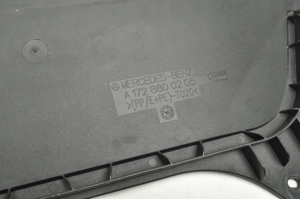 Mercedes w172 r172 впуск капот a1728800205 в Україні