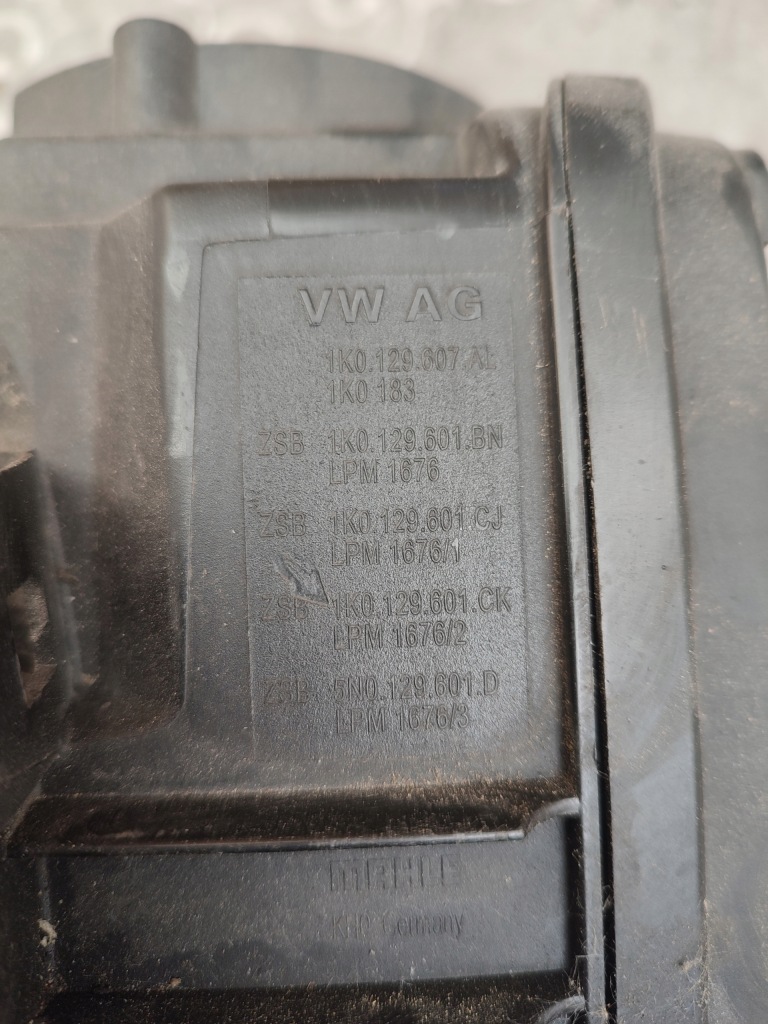 Корпус фільтра повітря seat vw v audi a3 skoda octavia ii 1k0129601ck Зі Шроту