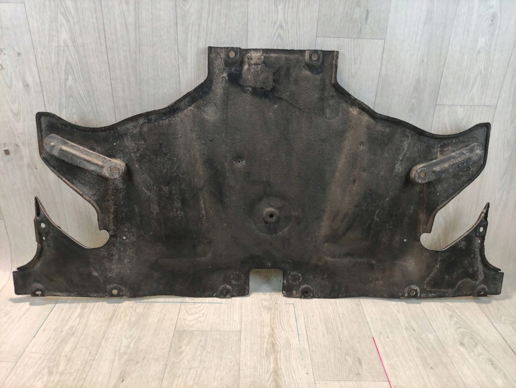 Tesla model 3 накладка подвеска 110431300b с Разборки