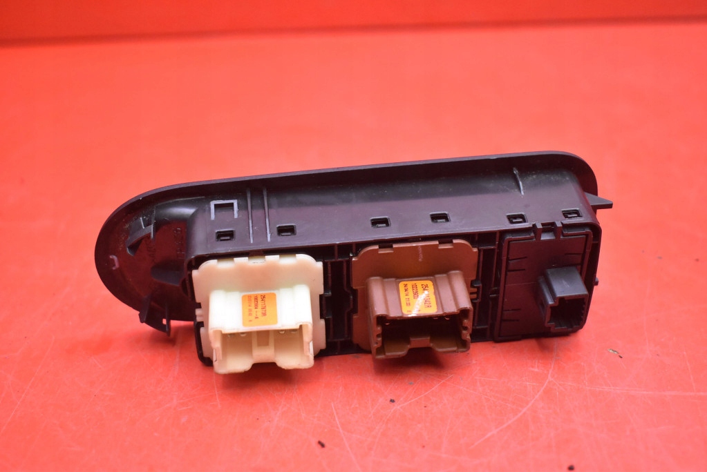 фото №6, Панель управление окон eu 254117873r dacia duster 1 i lift 13-17