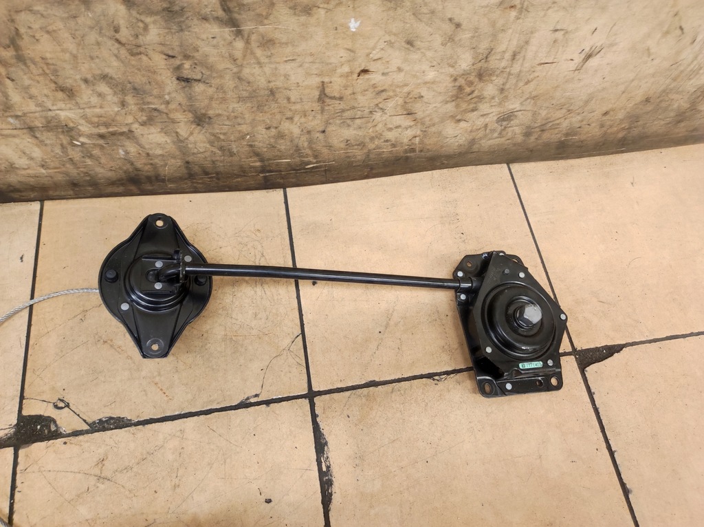 фото №8, Підйомник колеса запасного докатка highlander xu70 iv 4