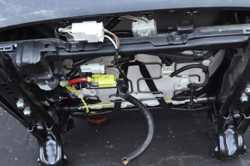 фото №16, Toyota rav4 iv сиденья заднее сиденье кожа электрика