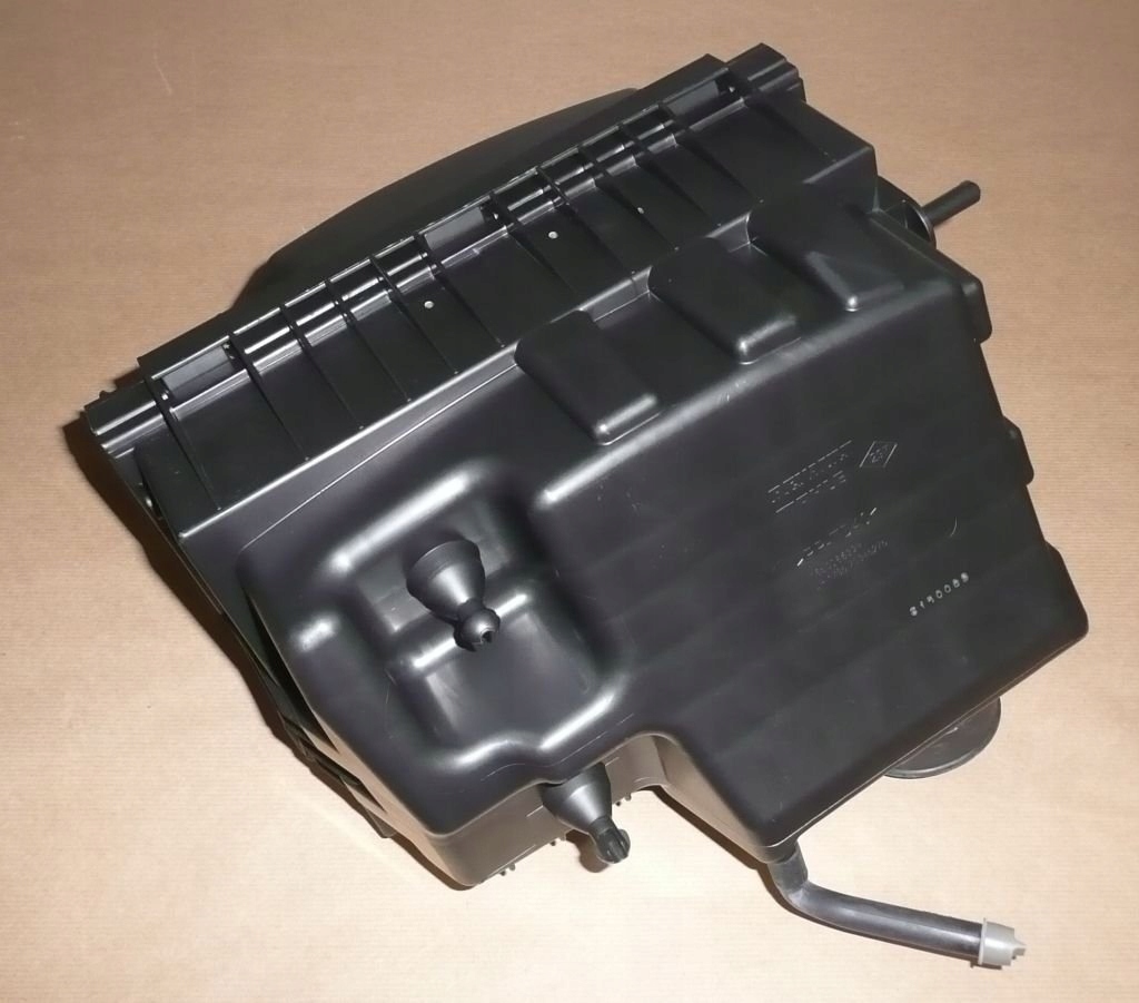 фото №2, Renault оригинальный номер 165008632r корпус фильтра воздуха