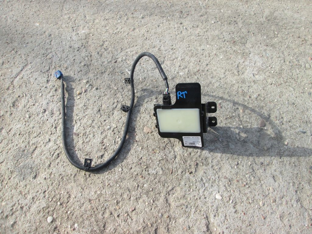 фото №1, Hyundai tucson iii 15-18 rok датчик мертвого pola мертва зона 95821-d7000