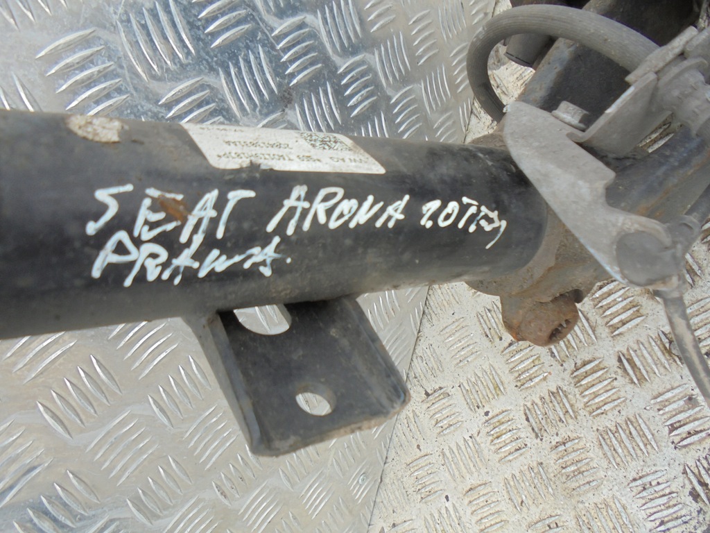 фото №7, Поворотный кулак правый амортизационная стойка 2q0413031aa seat arona 1.0 tfsi