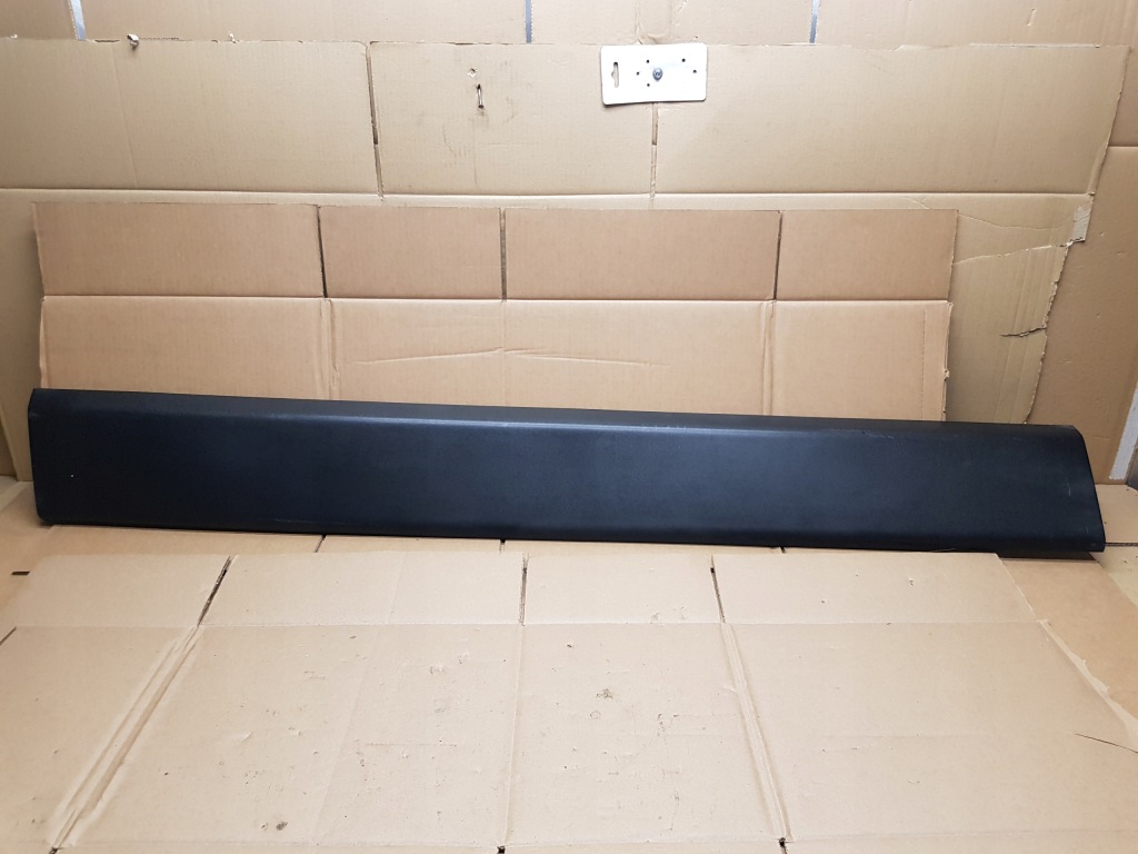 фото №1, Renault master iii молдинг боковая левая 828210160r