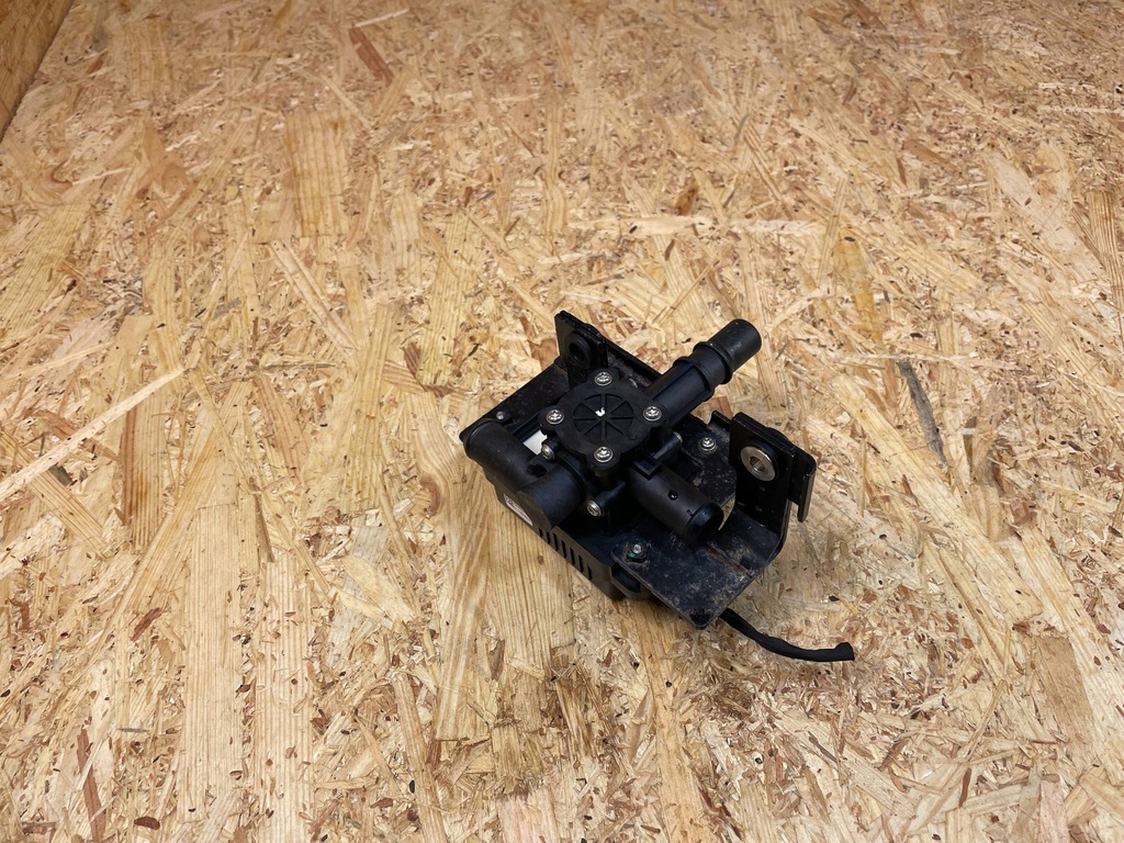 фото №8, Дополнительная насос клапан wody hyundai kona i ev электрик v3k4000 2019-