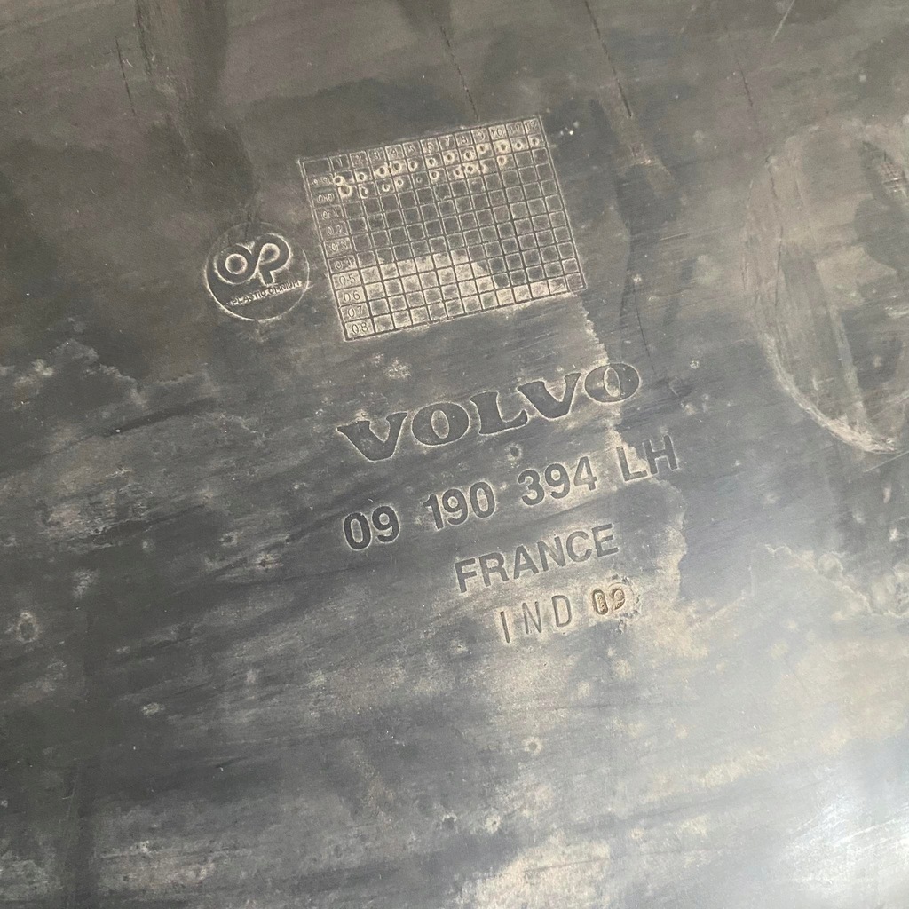 фото №8, Volvo v70 ii 00-07 подкрылок левый задняя 09190394