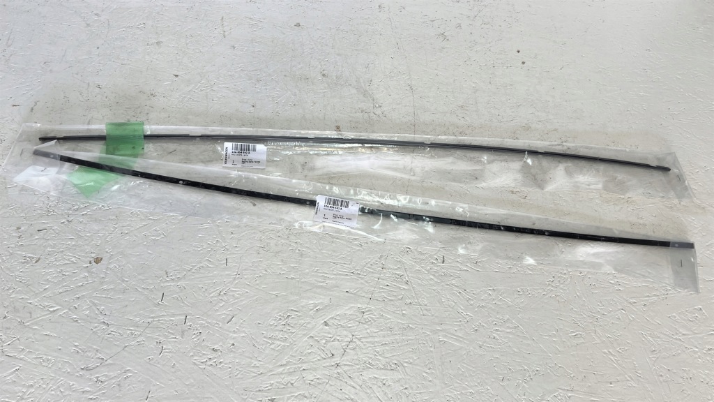 фото №1, Vw id3 id.3 10a молдинг стекло перед левая правая