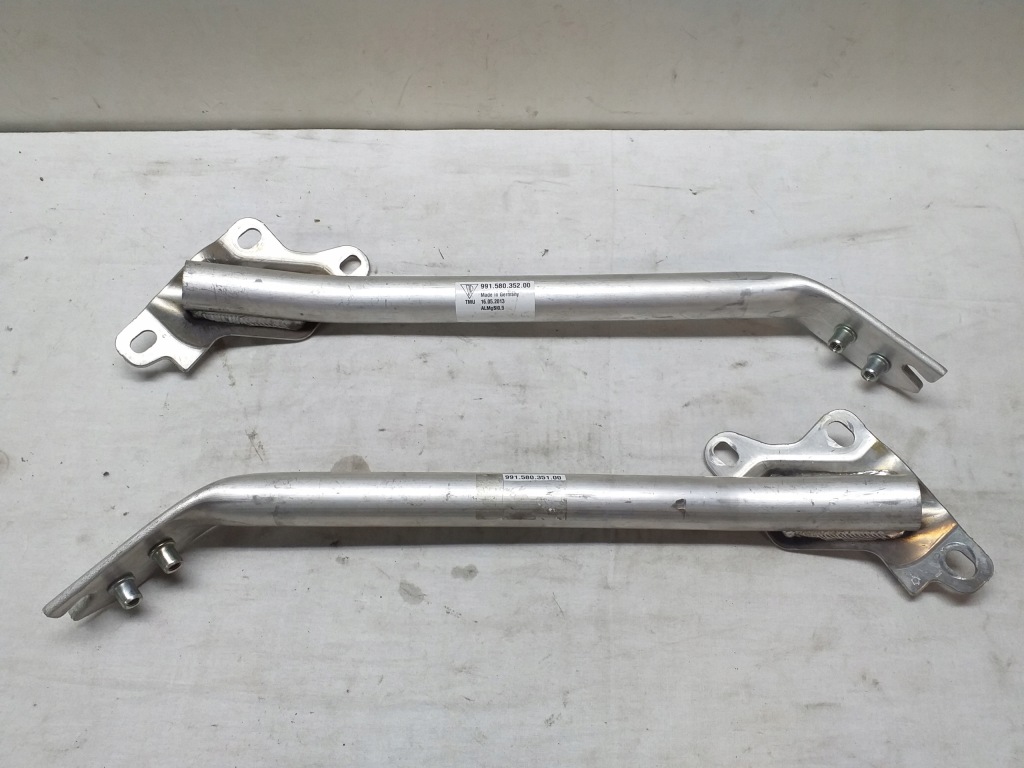 фото №1, Porsche 911 991 кронштейн усилитель kpl