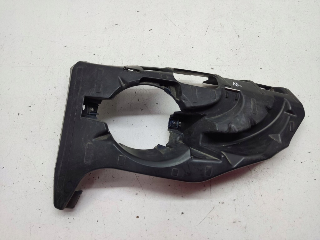 фото №1, Bmw x1 e84 2012 кронштейн противотуманной фары 8038064