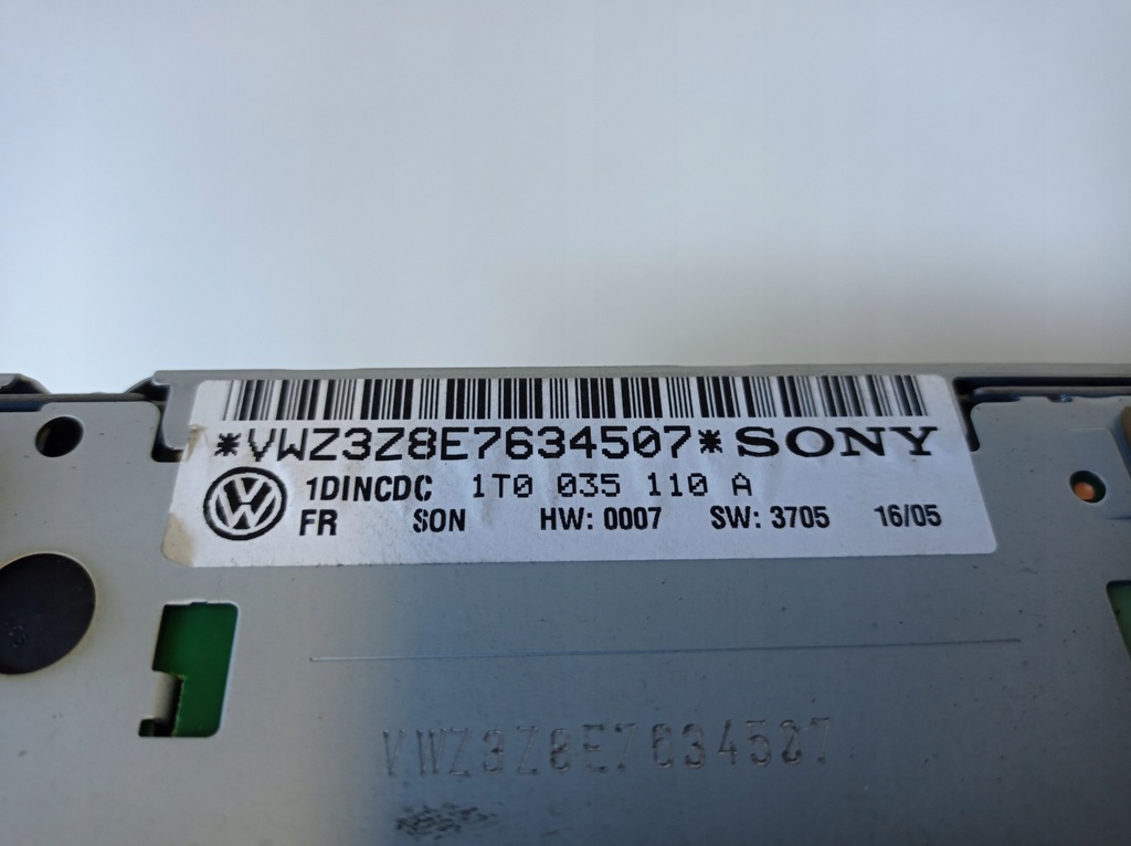 фото №9, Чейнджер дисков cd vw touran 1t0035110a