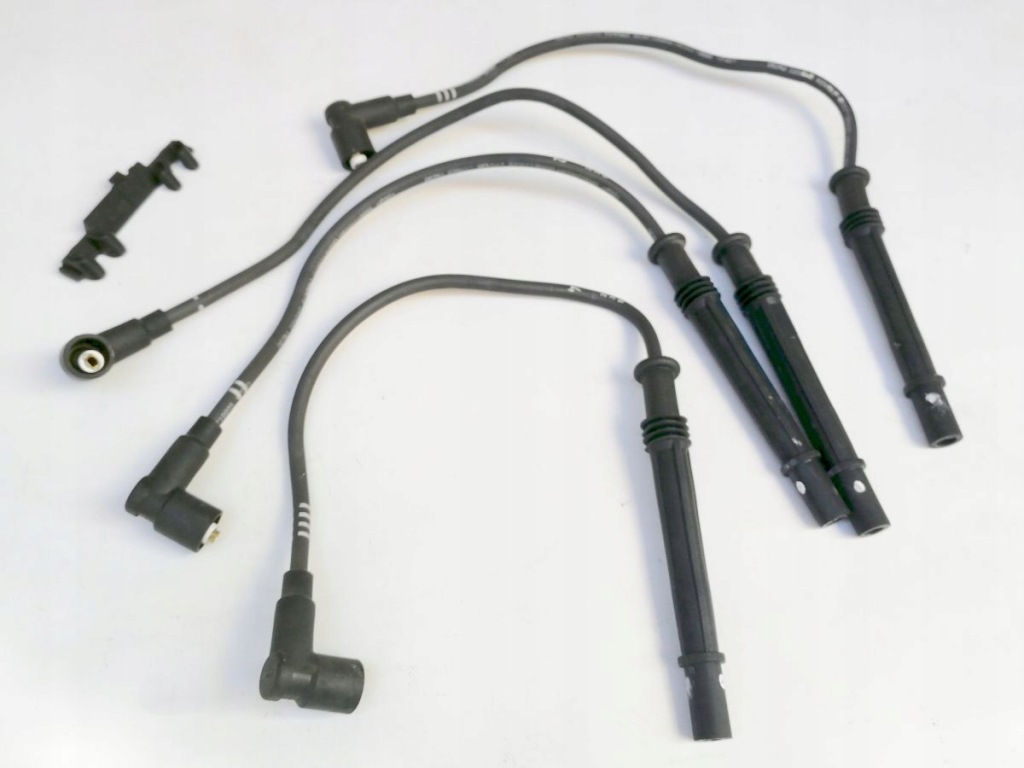 фото №1, Renault twingo kangoo 1,2b провода кабели свеча