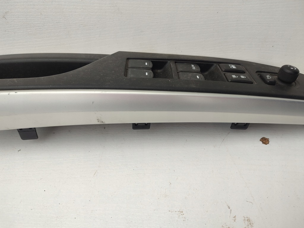 фото №7, Переключатель окон ручка дверь suzuki sx4 s-cross europa 2013