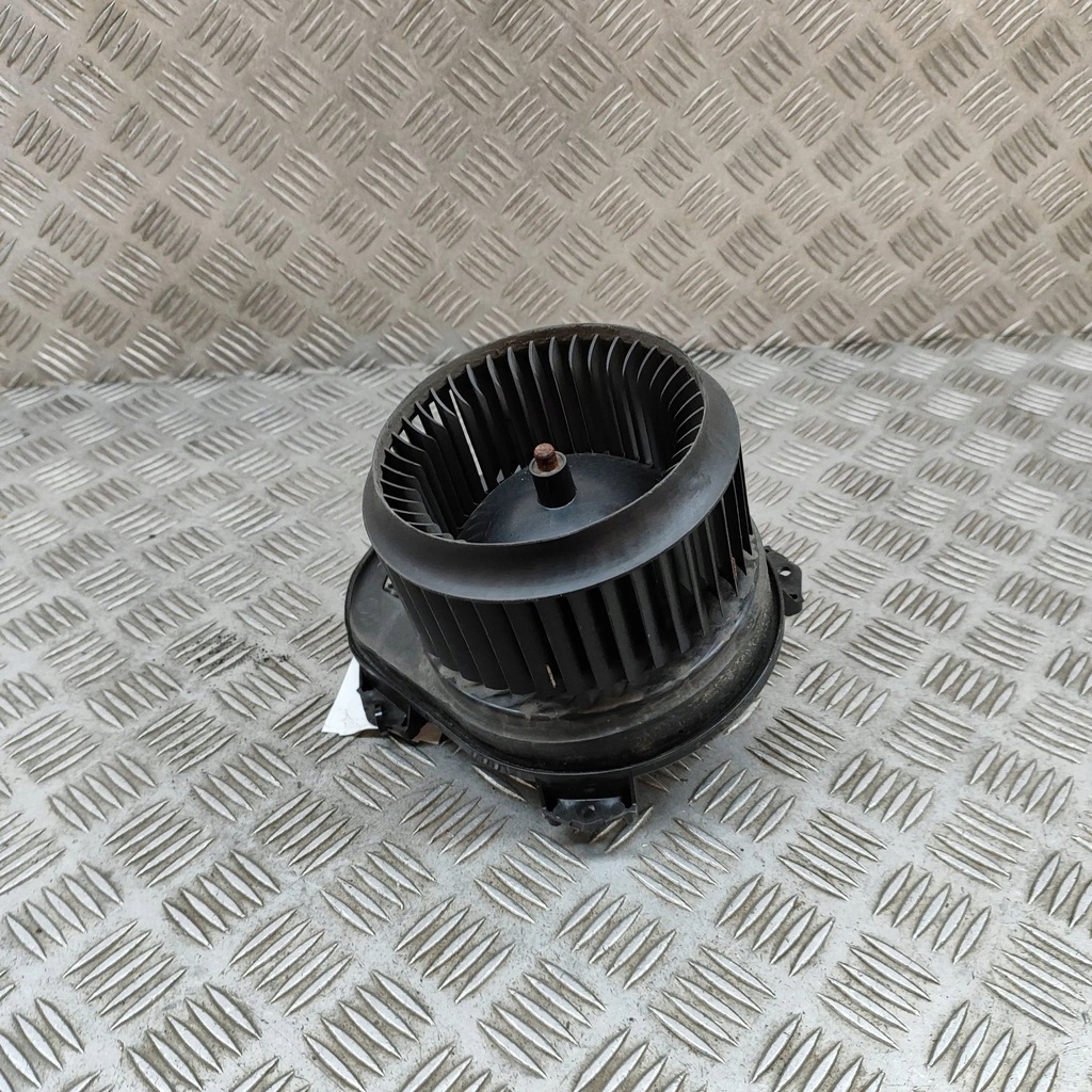 фото №6, Mercedes-benz cla c117 x117 w117 2014 вентилятор обдув / повітродувка