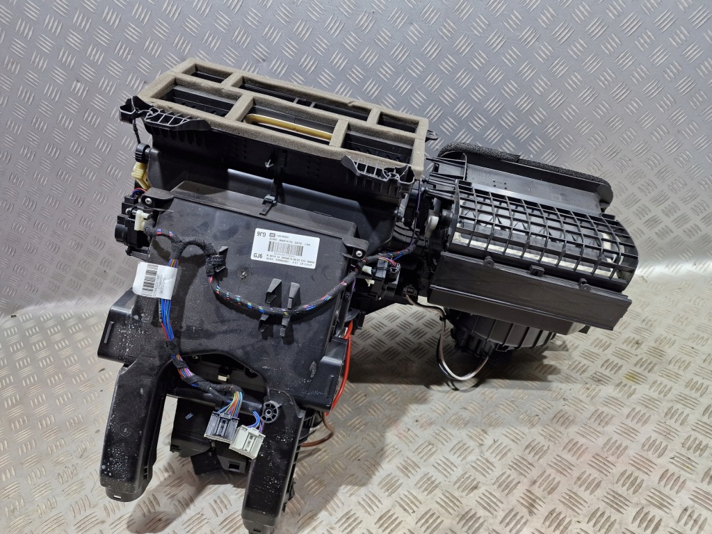 фото №1, Отопитель wentyator воздуходувка opel astra j europa