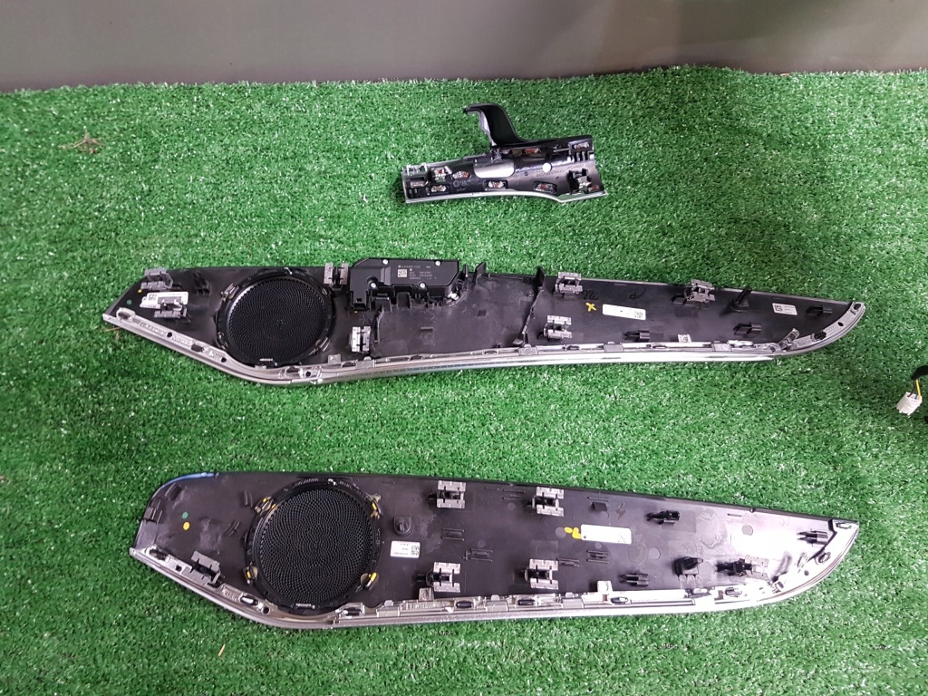 Декори комплект mercedes-benz c klasa w205 чорні drewno Ціна