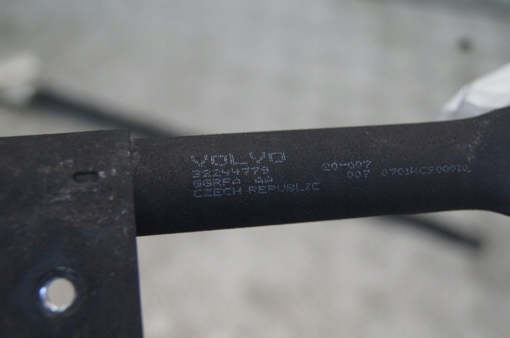 фото №6, Volvo v90 ii распорки поперечина передний перед