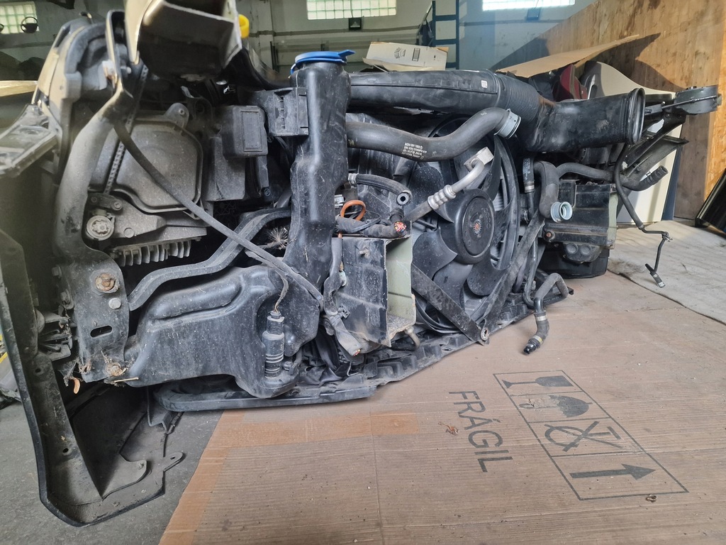 фото №8, Mercedes e w207 lift cabrio бампер капот радиатор лампы крылья pas