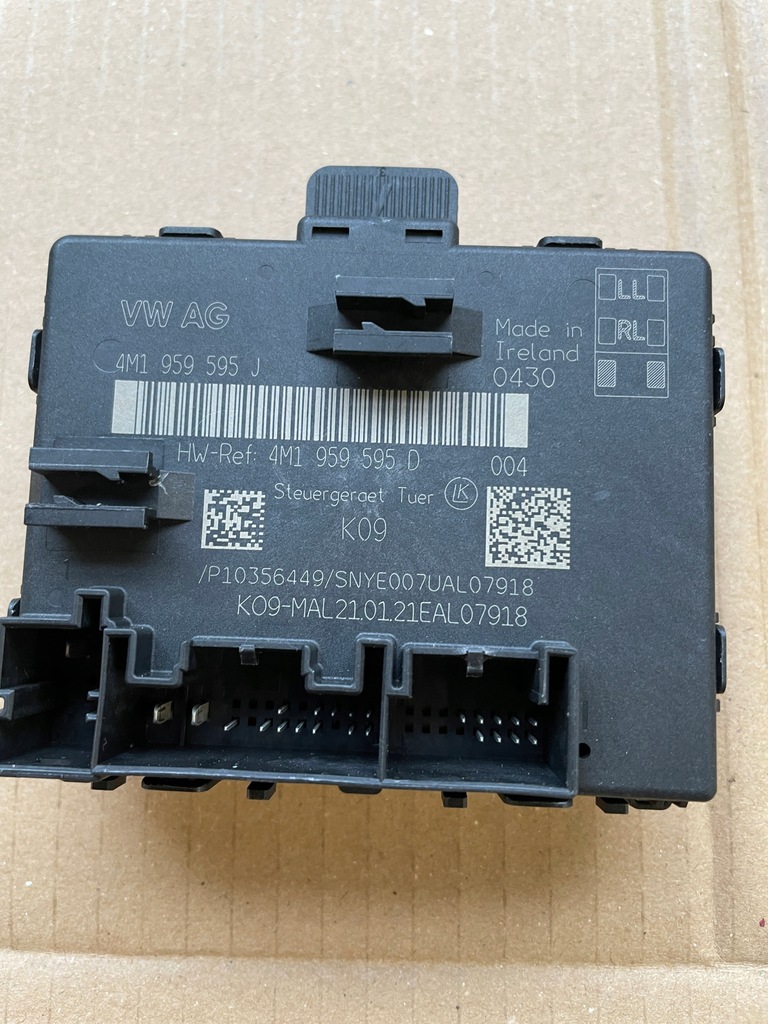 фото №1, Audi q7 4m модуль блок управления дверь 4m1959595j