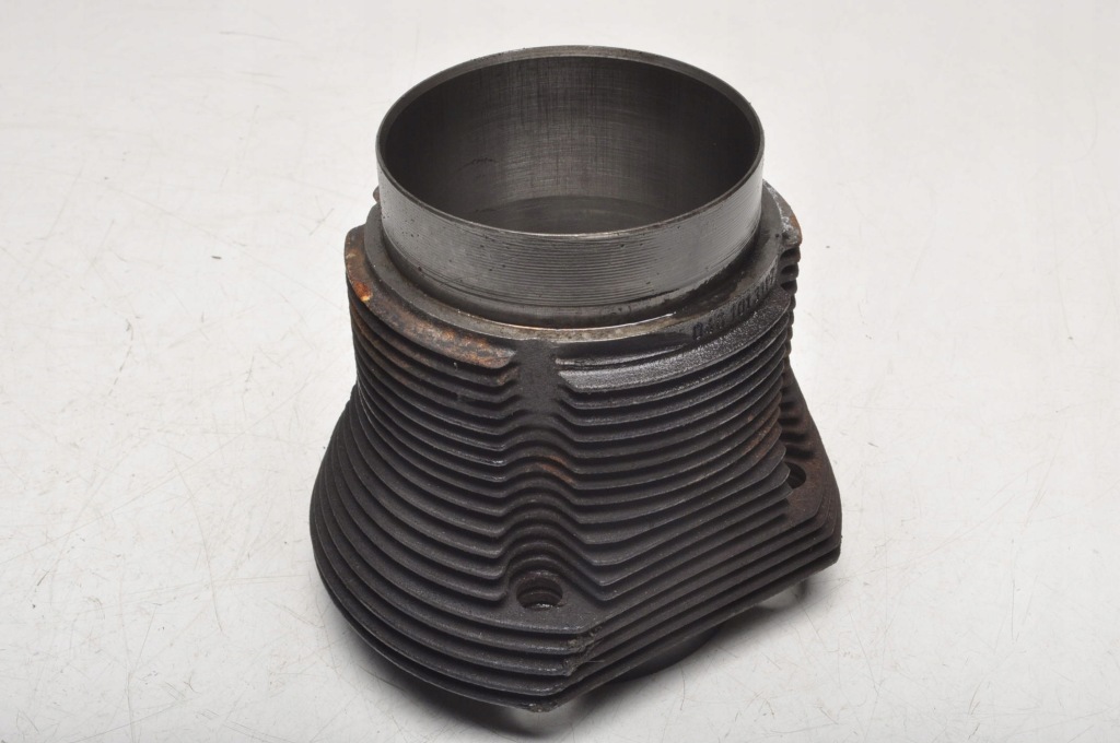 фото №1, Volkswagen garbus beetle 1300 1.3 40km цилиндр